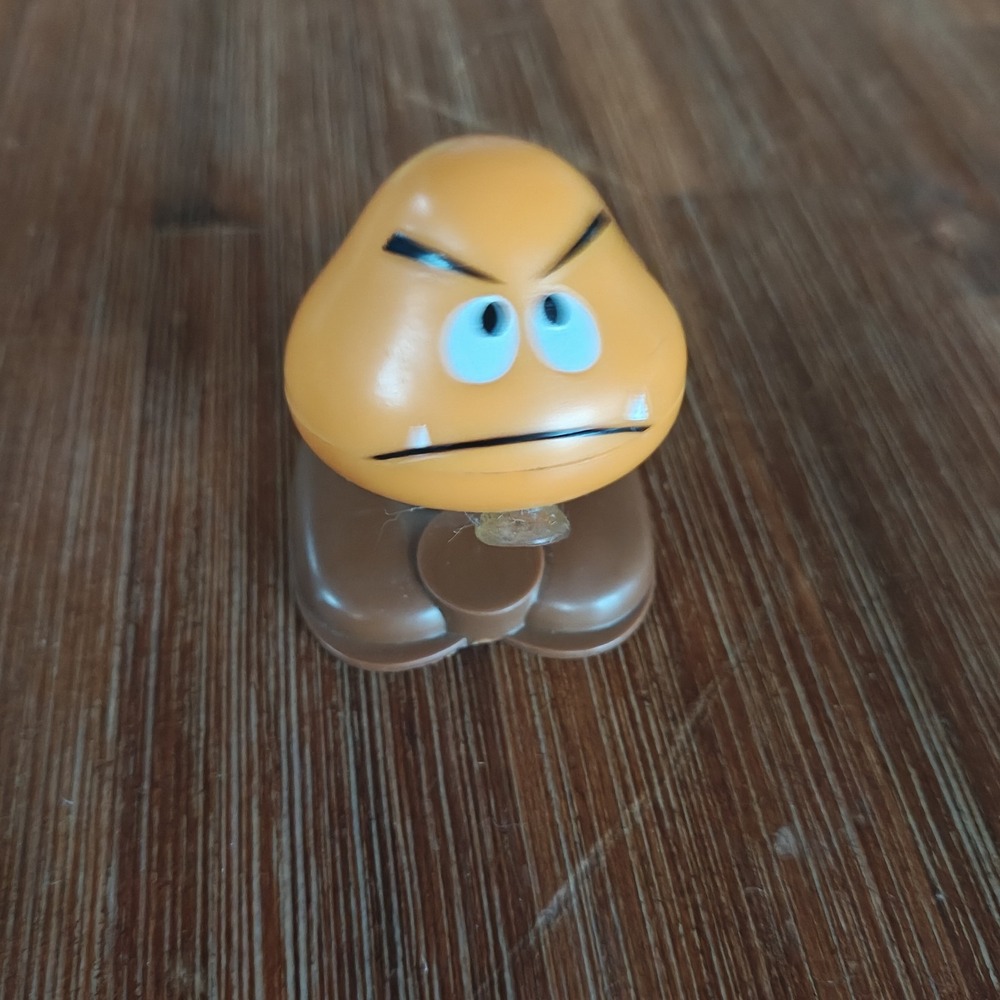 Vintage McDonald's Happy Meal Toy 1989 Super Mario Bros. 3 Goomba Pop-Up Flip‎